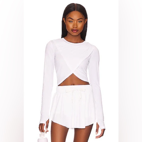 FP Movement by Free People Tops - FP Movement With A Twist Layer Top Painted Sleeve White Size Small